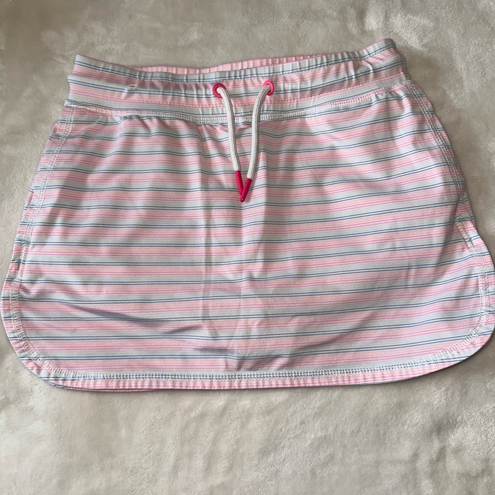 Vineyard Vines Pink and White Striped Skort with Blue Accents